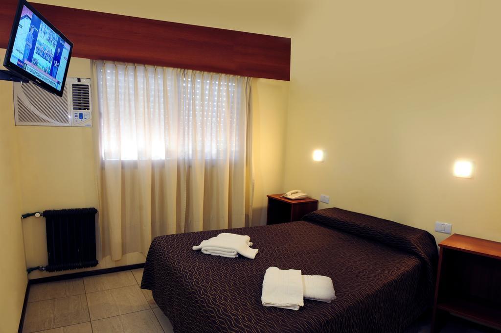 Hotel Temu Villa Carlos Paz Bagian luar foto